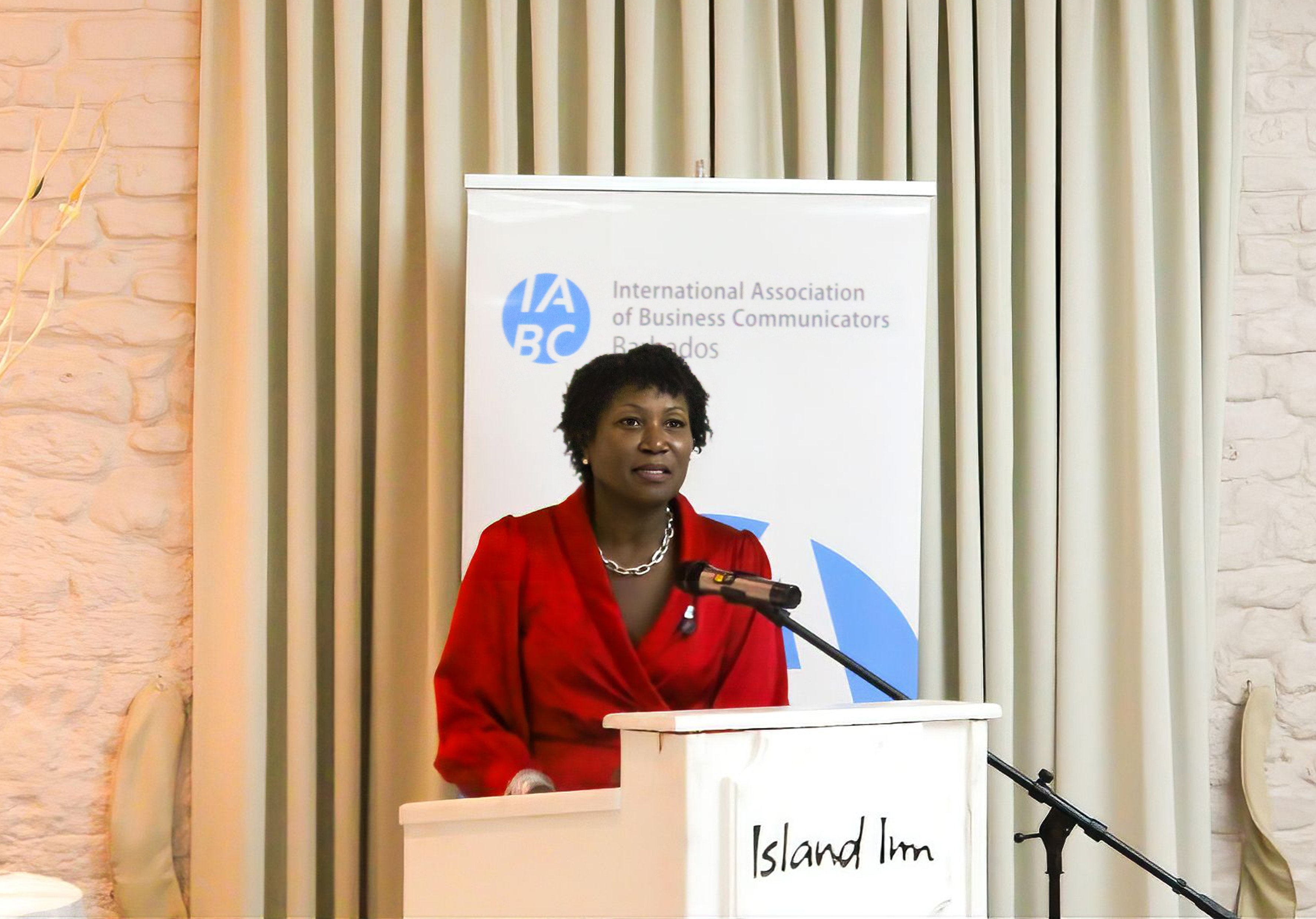 IABC-President-Dr-Pamala-Proverbs (1)
